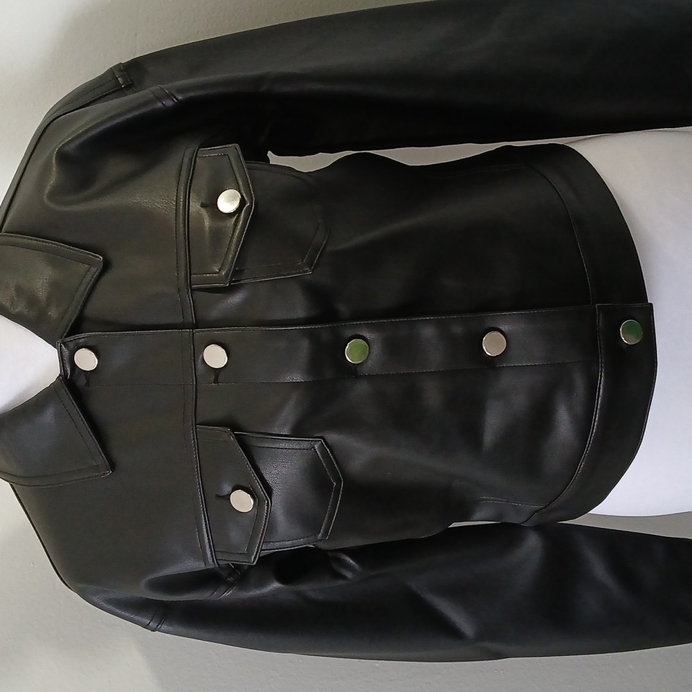 Cropped non leather jacket